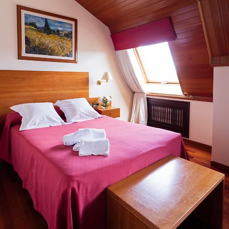 Hotel Valencia Ferrol Buitenkant foto