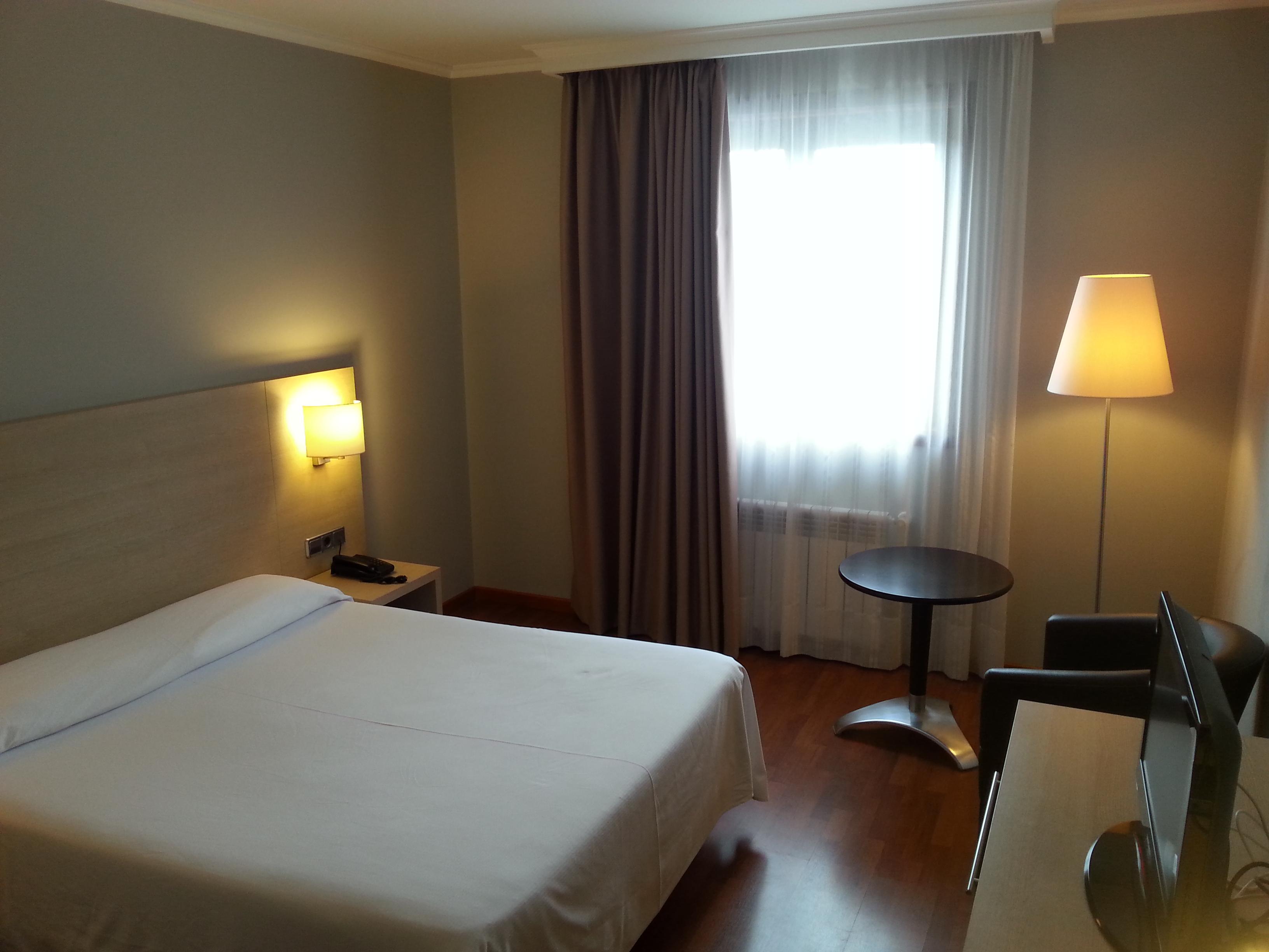 Hotel Valencia Ferrol Buitenkant foto