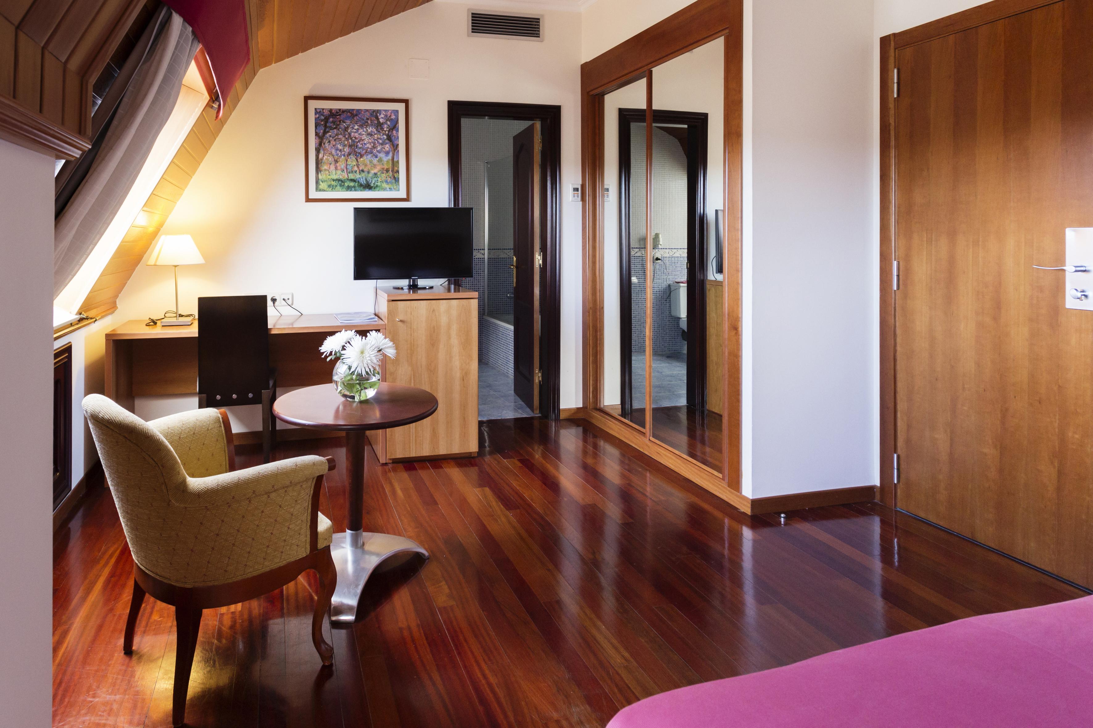 Hotel Valencia Ferrol Buitenkant foto
