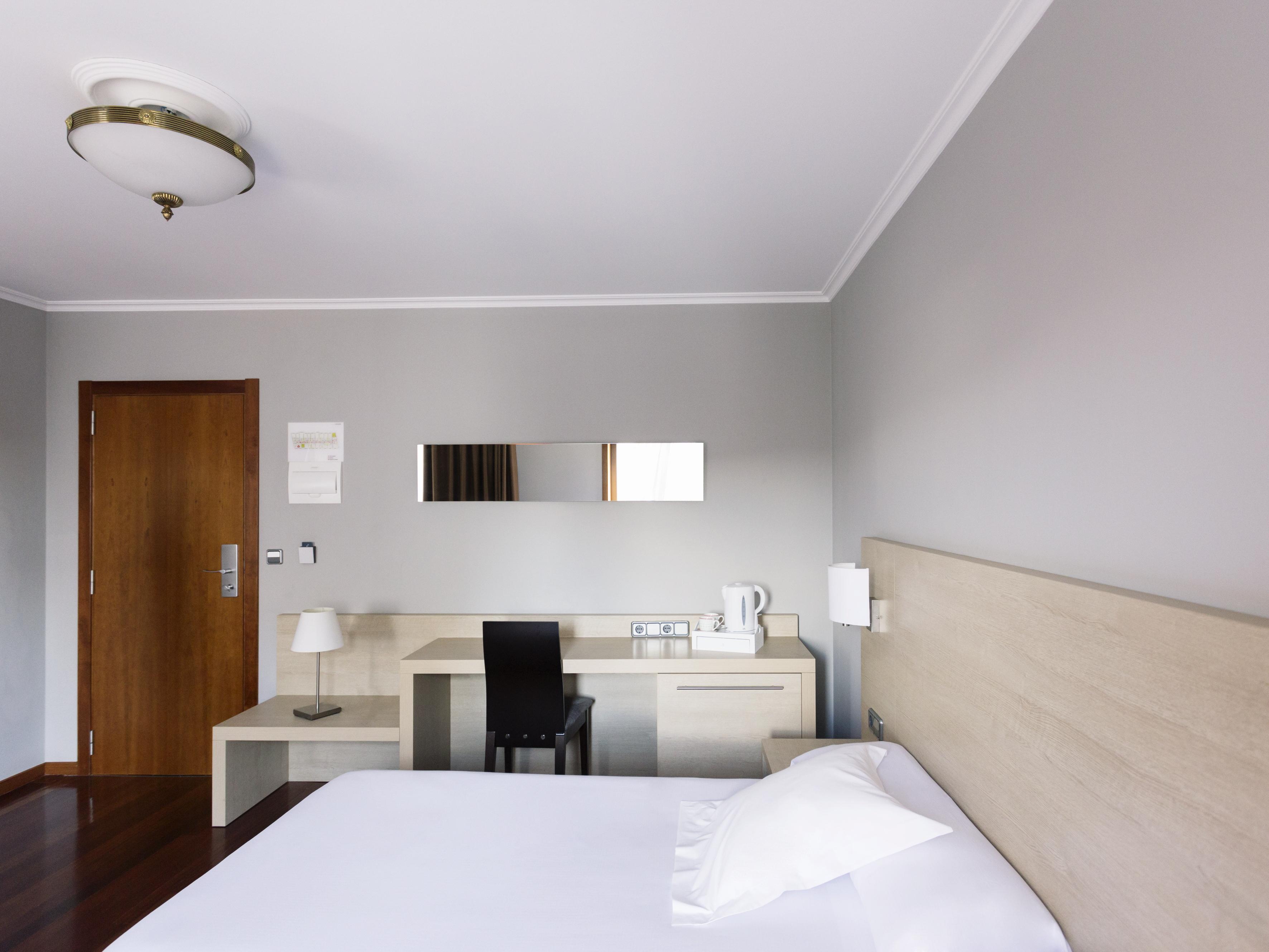 Hotel Valencia Ferrol Buitenkant foto
