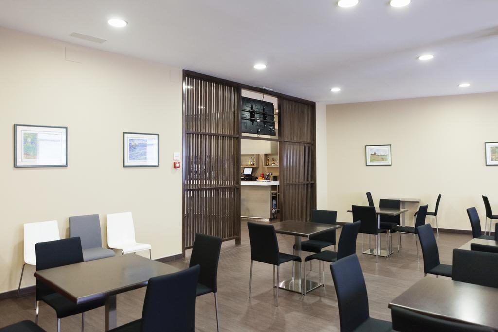 Hotel Valencia Ferrol Buitenkant foto