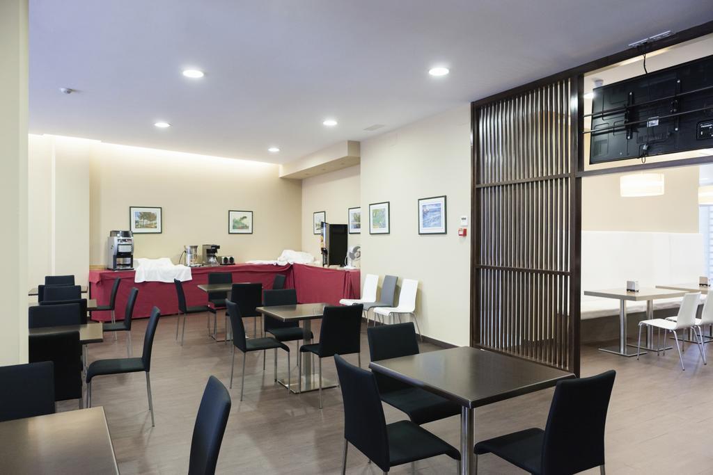 Hotel Valencia Ferrol Buitenkant foto